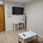 A Casa Antiga Do Monte Turisticos - Pontecesures Apartment *
