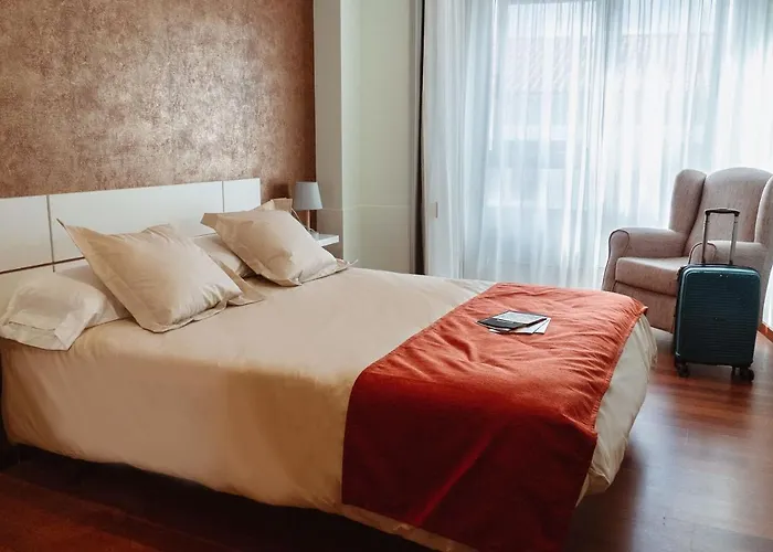 A Casa Antiga Do Monte Turisticos - Pontecesures Apartament *